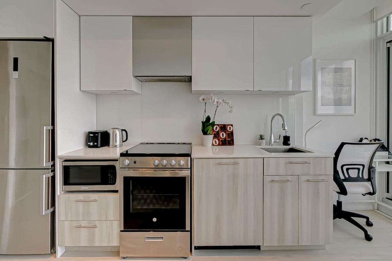 The Cityscape By Instant Suites - Penthouse Unit Торонто Екстер'єр фото