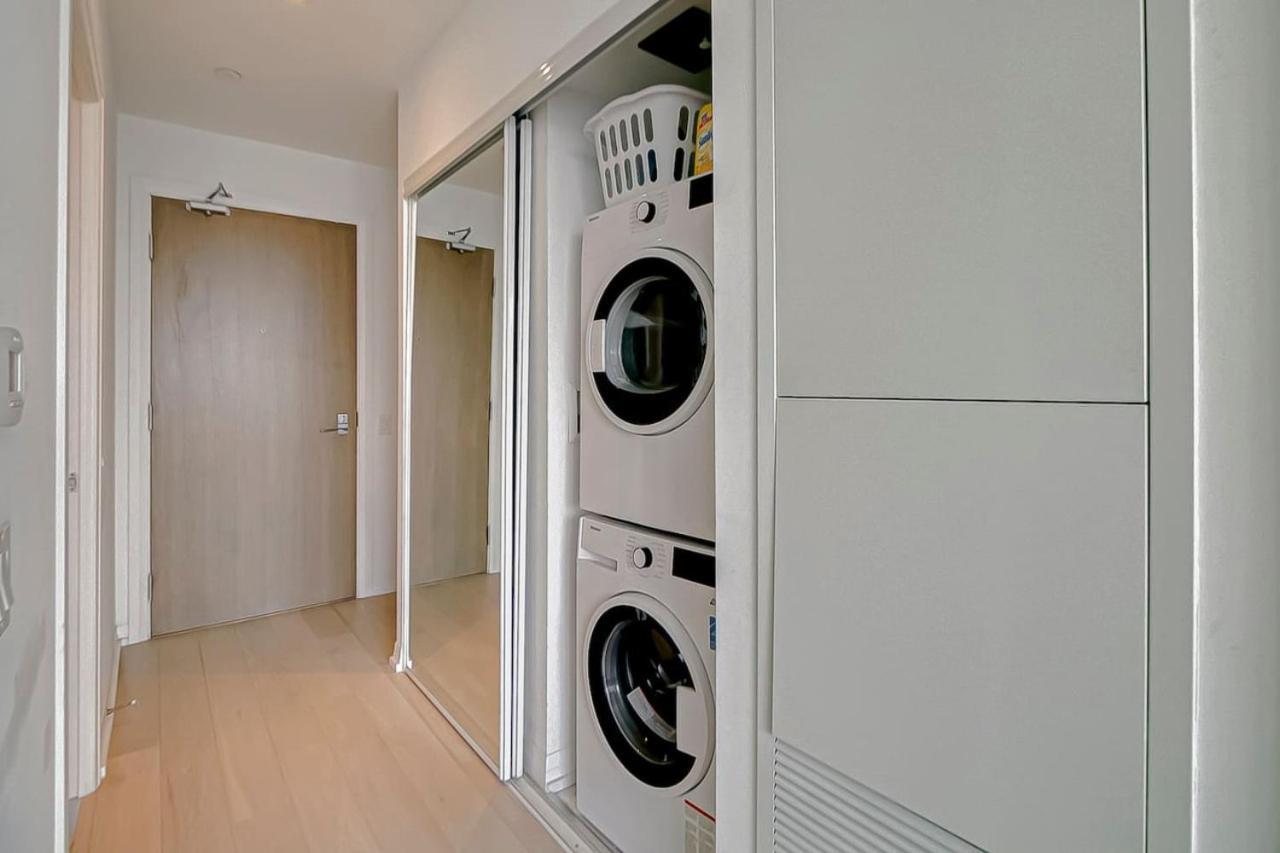 The Cityscape By Instant Suites - Penthouse Unit Торонто Екстер'єр фото