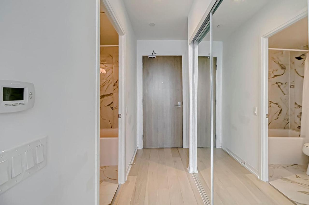 The Cityscape By Instant Suites - Penthouse Unit Торонто Екстер'єр фото