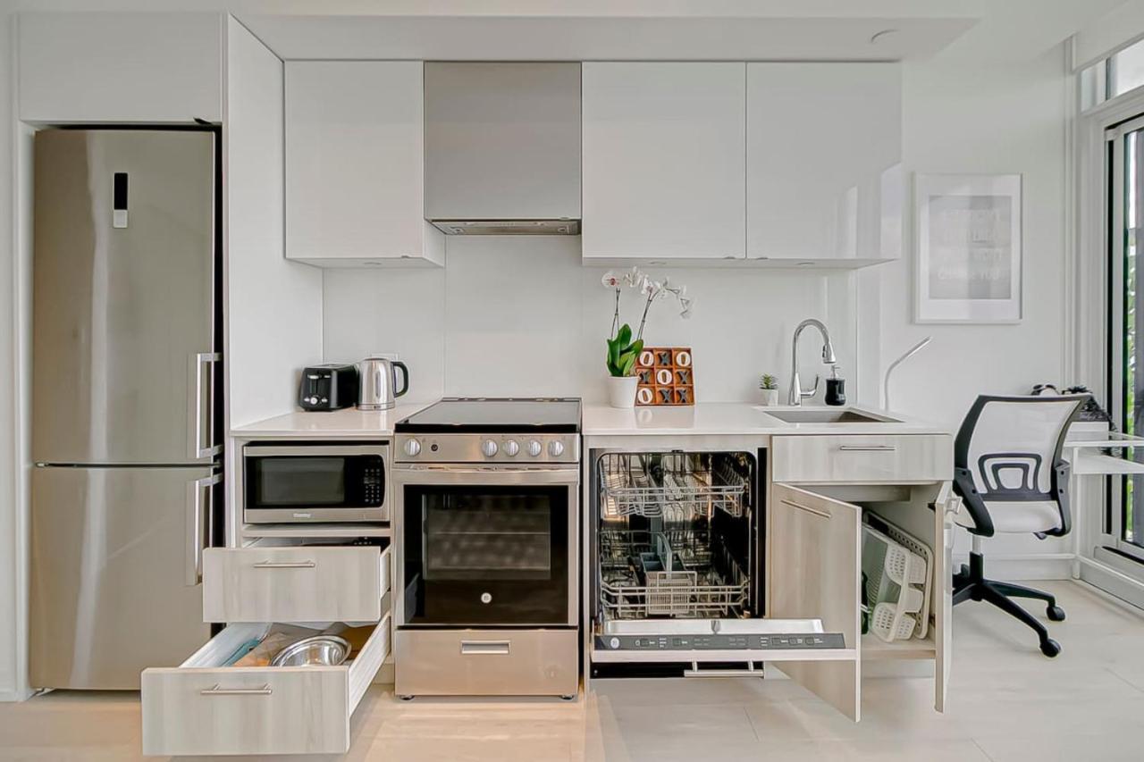 The Cityscape By Instant Suites - Penthouse Unit Торонто Екстер'єр фото