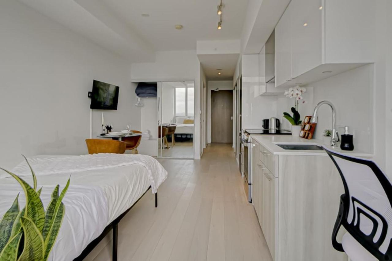 The Cityscape By Instant Suites - Penthouse Unit Торонто Екстер'єр фото