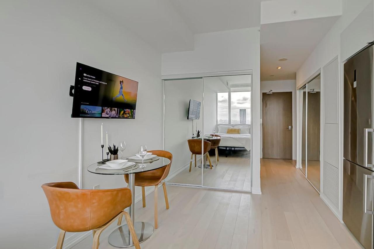 The Cityscape By Instant Suites - Penthouse Unit Торонто Екстер'єр фото